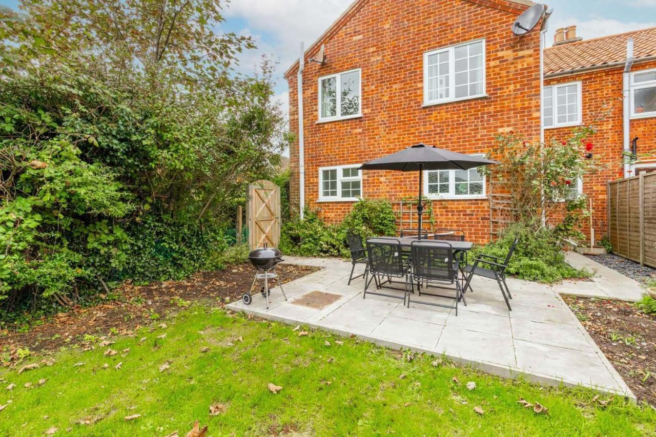 Abbey Farm Cottages Bacton  Bagian luar foto